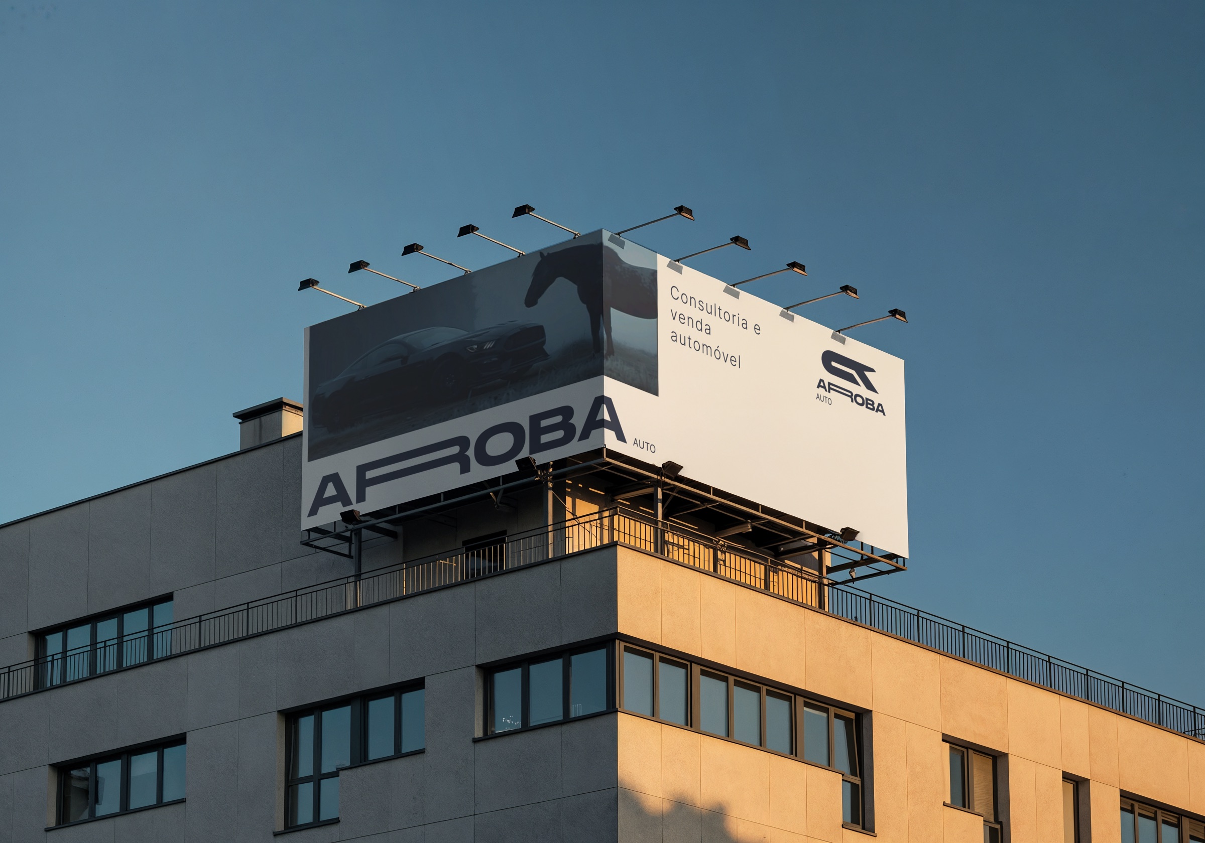 Outdoor da Arroba Auto no topo de um edifício